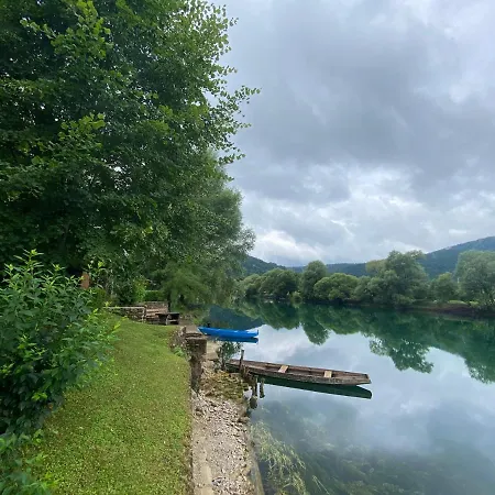 Una Verde Casa de Férias